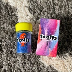 BNIB Trolls x MAC Pigment in Reflects Purple Duo